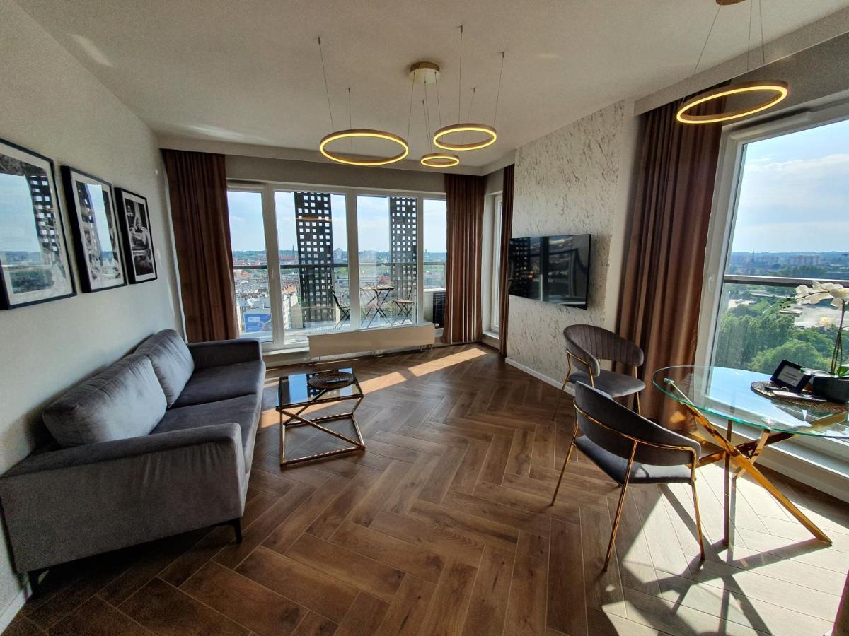 15 Pietro Sokolska 30 Towers Apartments - New - Lux - Parking - Sauna - Gym- And The Best View In Katowice Exterior foto