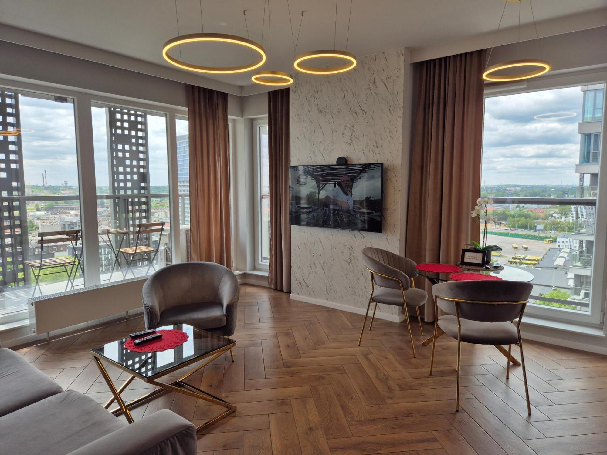 15 Pietro Sokolska 30 Towers Apartments - New - Lux - Parking - Sauna - Gym- And The Best View In Katowice Exterior foto
